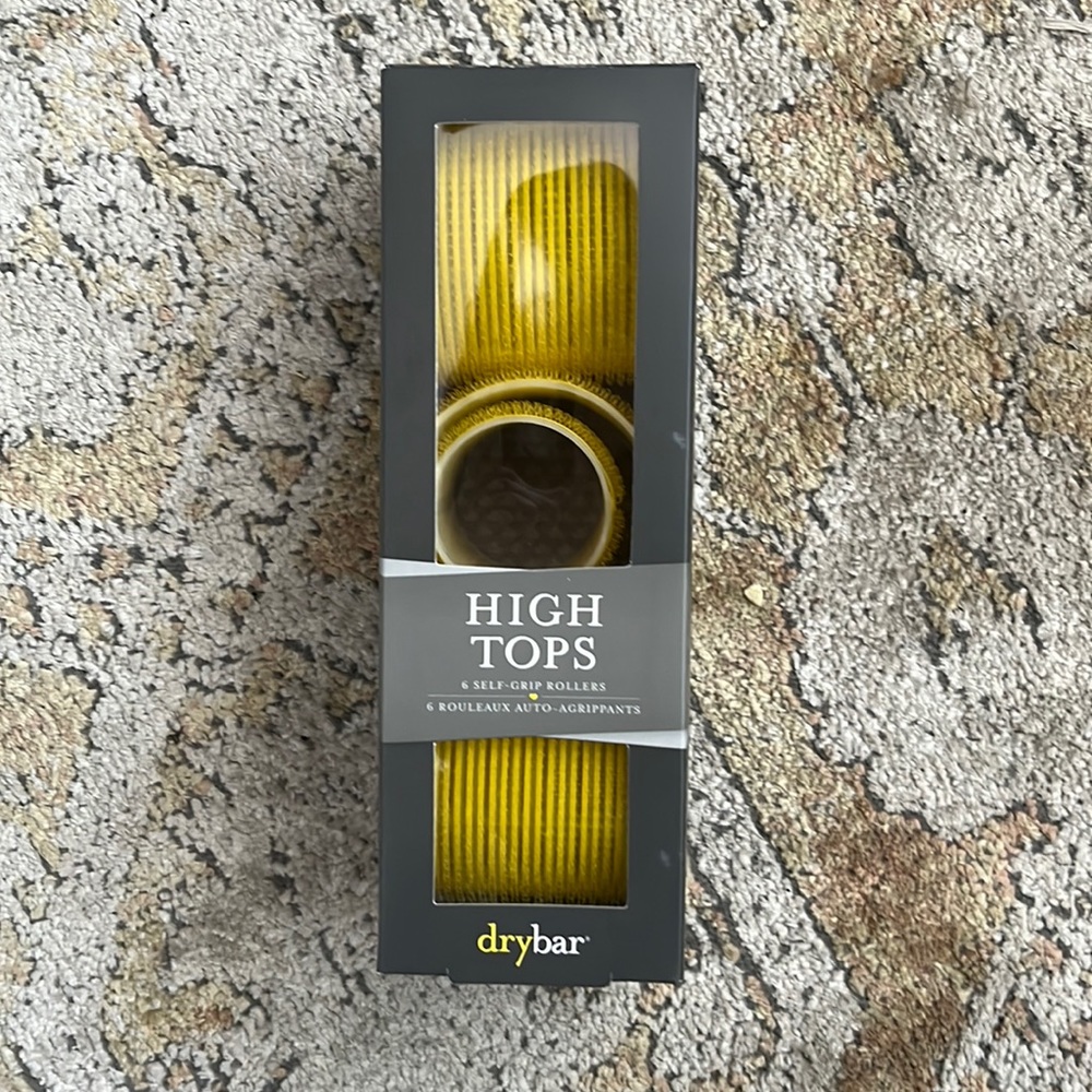 NWOT Drybar Self Grip Rollers